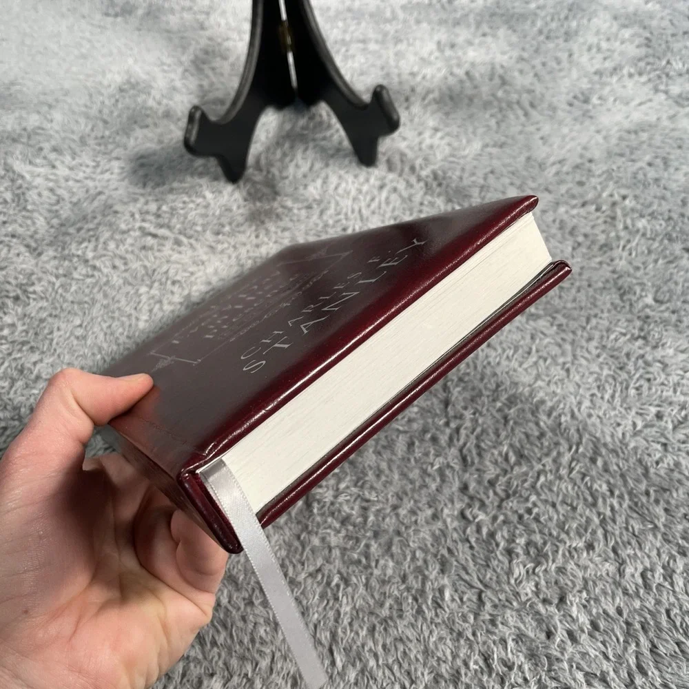 Everyday in His Presence 365 Devotions Charles Stanley Study Word Bible Daily